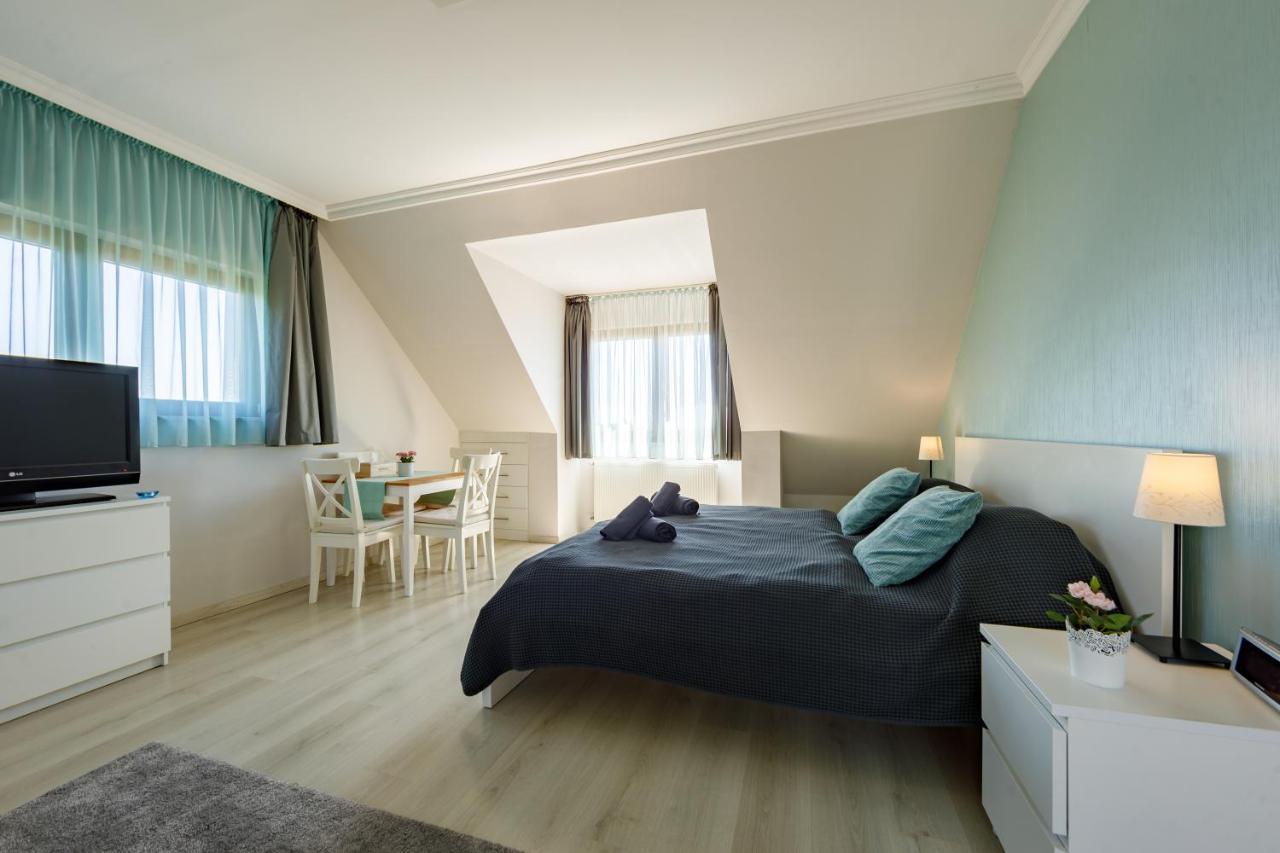 Villa Muzsa Deluxe Balatonfüred Exteriör bild
