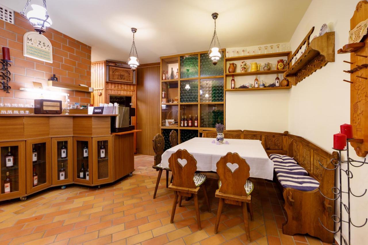 Villa Muzsa Deluxe Balatonfüred Exteriör bild